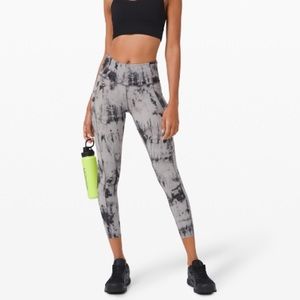 Fast and Free Tight II 25” EUC